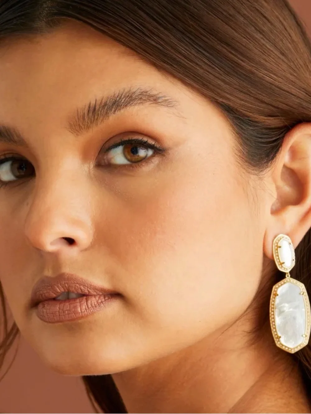 Kendra Scott Pearl Beaded Elle Statement Earrings in Ivory Mother of Pearl